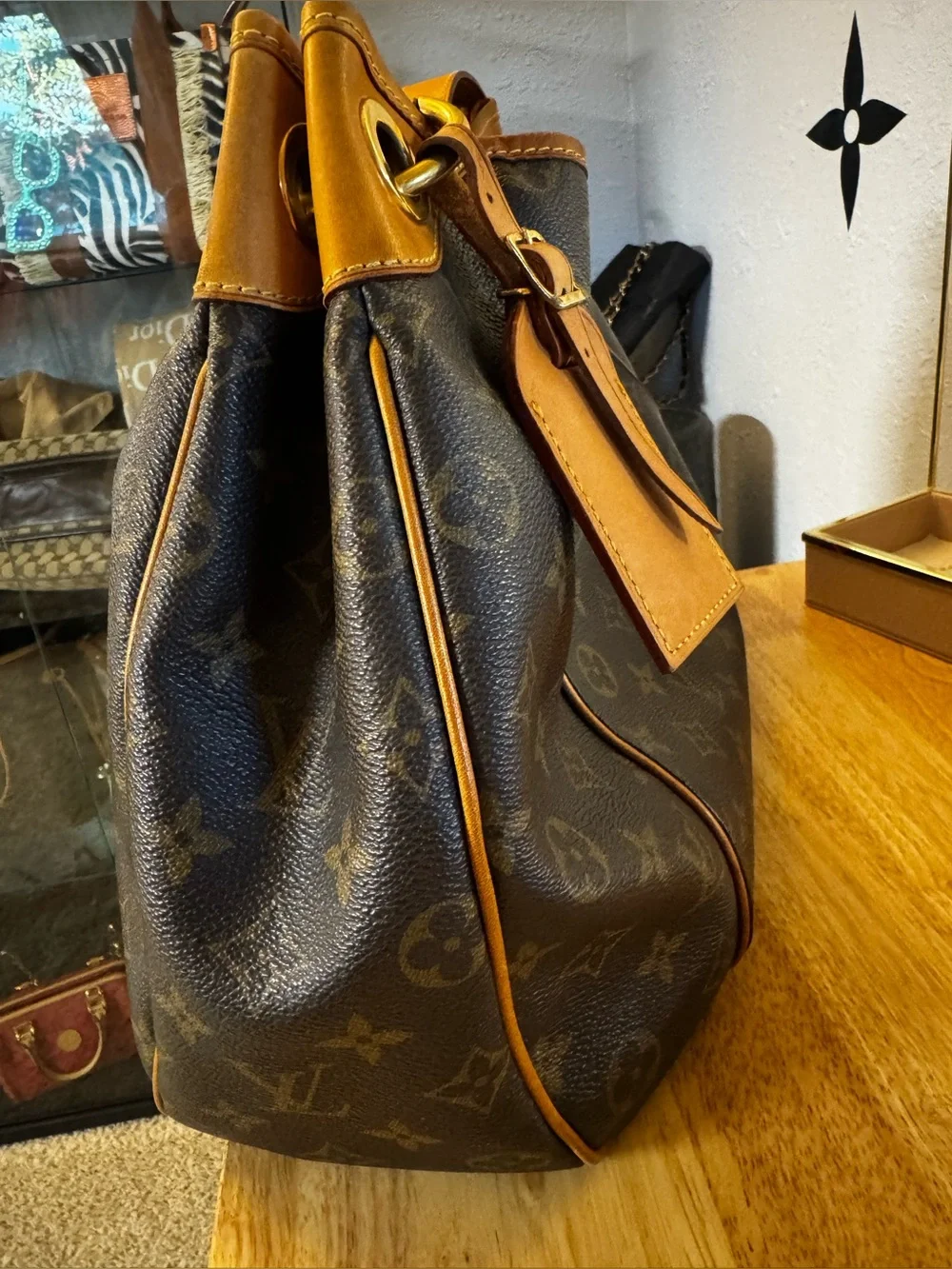 Louis Vuitton Monogram Galliera PM Shoulder Bag. Includes LV luggage tag